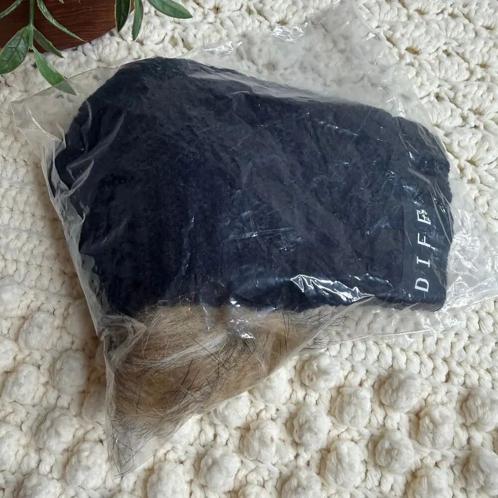 NEW DIFF EYEWEAR Knit Beanie Faux Fur Pompom